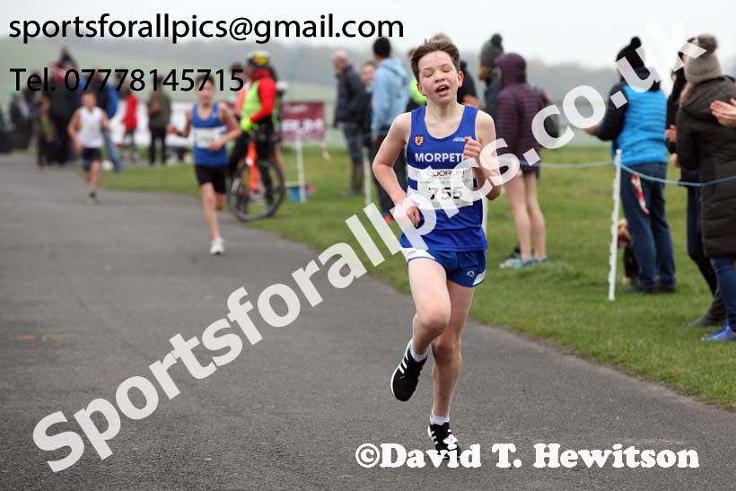 Boys and girls under-13s, Heaton Memorial 10k Road Race, Newcastle Town Moor. Photo:  David T. Hewitson/Sports for All Pics